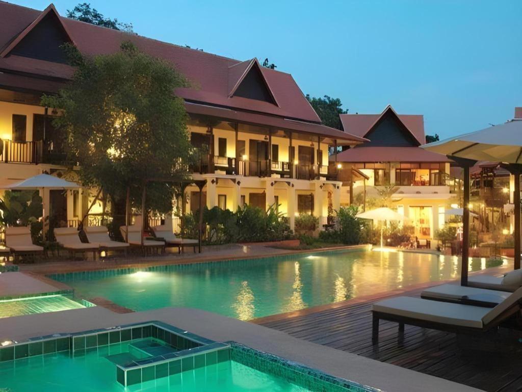 B2 Suthep Night Market Premier Resort — Photos 1